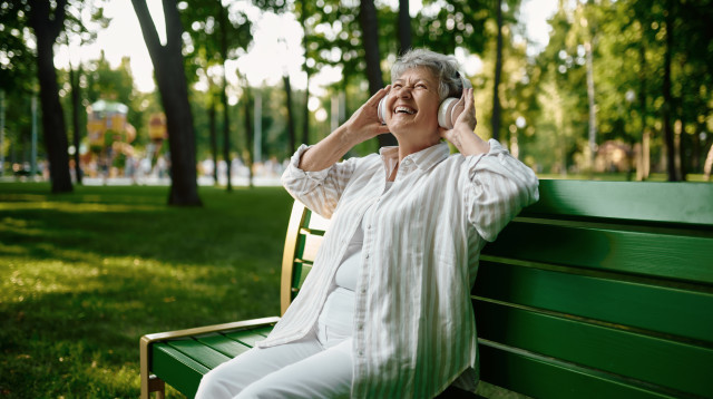 בת 104: "אף אחד לא אומר לי מה לעשות" (צילום: אינג'אימג')