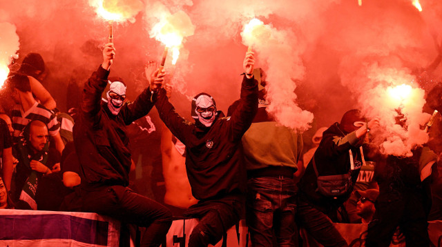 ערב שקט, יחסית. אוהדי מכבי חיפה בפריז (צילום: GettyImages, Lionel Hahn)