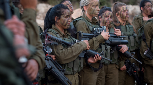 לוחמות צה"ל (למצולמות אין קשר לנאמר בכתבה) (צילום: דובר צה"ל)