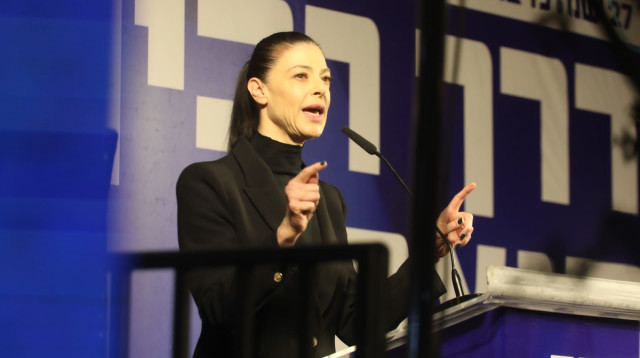 מרב מיכאלי (צילום: רענן כהן)