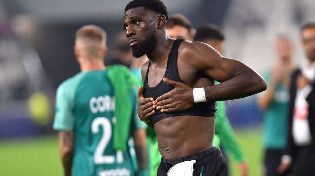 שחקן מכבי חיפה דילן בטובינסיקה (צילום: רויטרס)