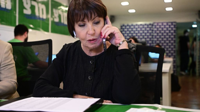 זהבה גלאון  במטה מרצ (צילום: אבשלום ששוני)