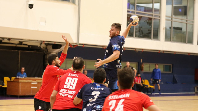 הפועל אשדוד כדוריד (צילום: אתר רשמי, אלון נגל, אס"א ת"א)