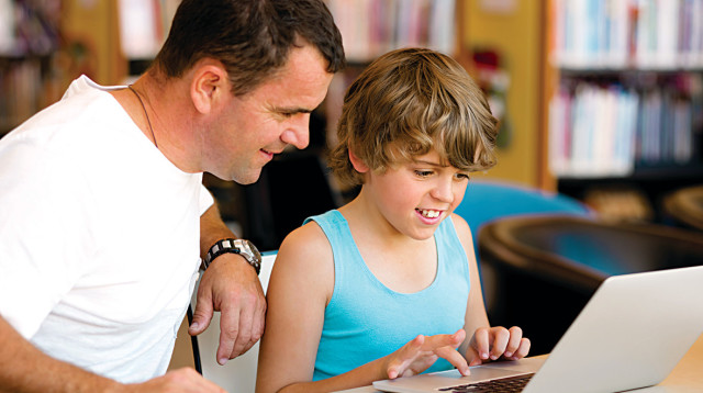 שיעורי בית ומבחנים (צילום: אינגאימג')