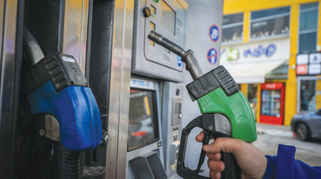 תחנת דלק (צילום: ג'אמל עוואד פלאש 90)