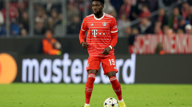 אלפונסו דייויס, שחקן באיירן מינכן (צילום: GettyImages, Alexander Hassenstein)