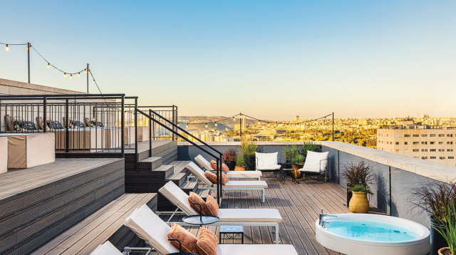 מלון בראון מחנה יהודה (צילום: מקס קובלסקי )