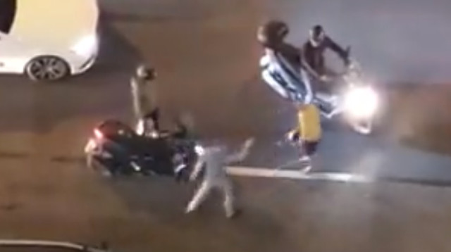 תיעוד הקטטה בכביש אילון (צילום: צילום מסך)