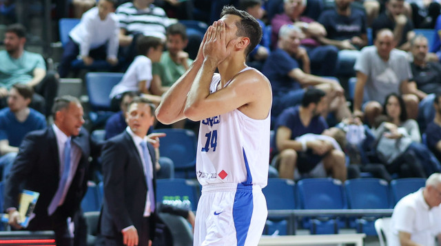 נועם דוברת, שחקן נבחרת ישראל (צילום: דני מרון)