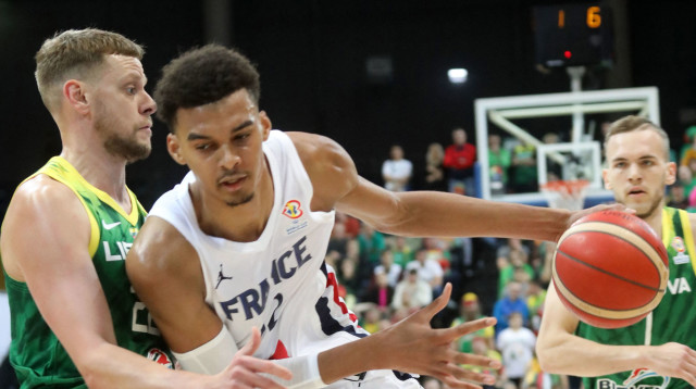 ויקטור וומבניאמה, שחקן נבחרת צרפת (צילום: GettyImages, PETRAS MALUKAS/AFP)