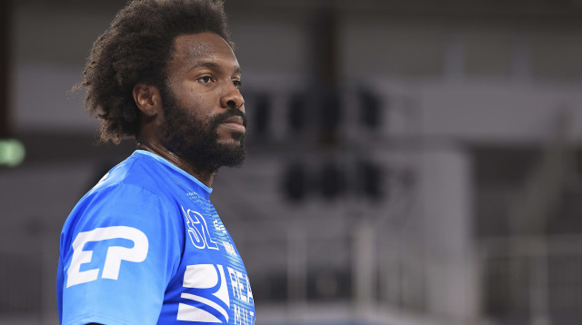 צ'ינאנו אונואקו במדי דינמו ססארי (צילום: GettyImages, Giuseppe Cottini)