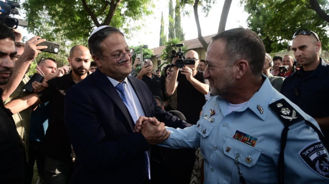 איתמר בן גביר, קובי שבתאי (צילום: אבשלום ששוני)