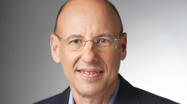 גיל שרון יו"ר בזק (צילום: רמי זרגנר)