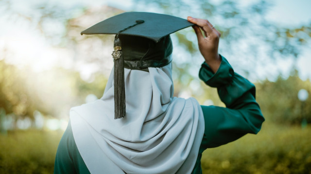 לימודי תואר או לימודי תעודה – איך לקבל החלטה? (צילום: FREEPIK)