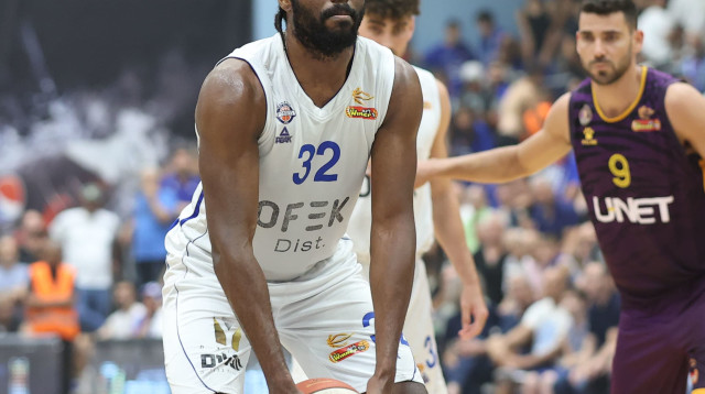 צ'ינאנו אונואקו, שחקן בני הרצליה (צילום: דני מרון)