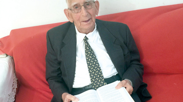 יעקב סיקא אהרוני ז"ל. יקיר העיר רמת גן (צילום: באדיבות המשפחה)