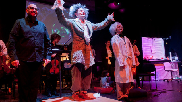 נוגעים בצלילים (צילום: יואל לוי)