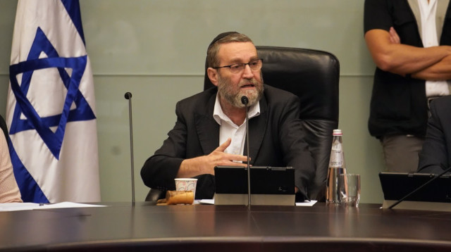 גפני בוועדת הכספים (צילום: דוברות הכנסת, דני שם טוב)