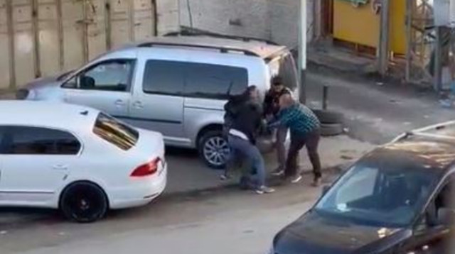 מחבל מנסה לחטוף נשק מלוחם מג"ב בחווארה (צילום: רשתות חברתיות, שימוש לפי סעיף 27 א')