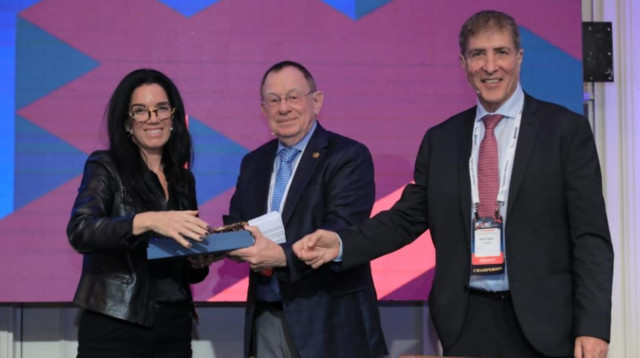 פרופסור חיים לוטן פרופסור רפי ביאר ויסמין לוקץ (צילום: דוברות כנס ici ישראל)