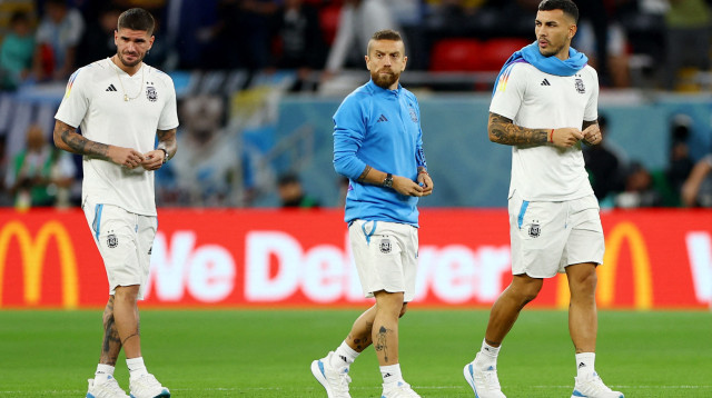 לפני המשחק נגד אוסטרליה במונדיאל (צילום: רויטרס)