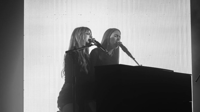 האחיות כרקוקלי (צילום: פאשה מץ)