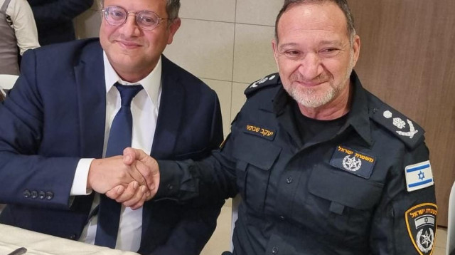 יו"ר עוצמה יהודית איתמר בן גביר, המפכ"ל יעקב שבתאי (צילום: ללא)