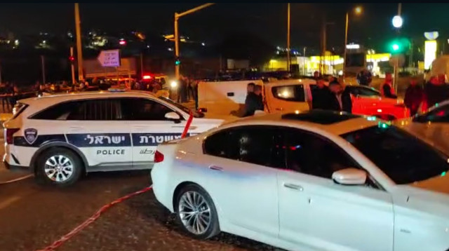 זירת הרצח סמוך לכפר קרע (צילום: ללא קרדיט)