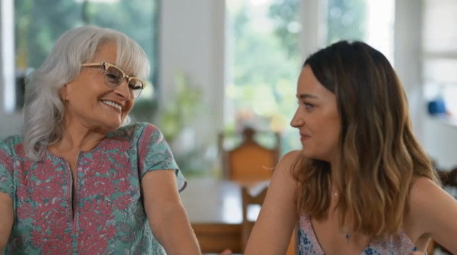 נלי תגר ואימא שלה (צילום: צילום מסך קשת 12)