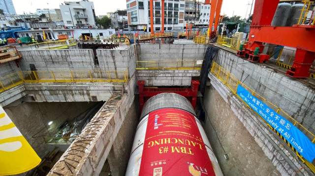 חפירות הקו הירוק של הרכבת הקלה בתל אביב (צילום: אבשלום ששוני)