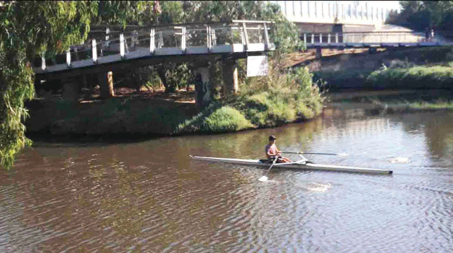 פארק הירקון. "בקרוב ניתן יהיה לקדם את שייט הסירות בנחל" (צילום: מיטל שרעבי)