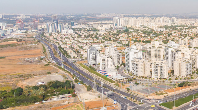 כביש 471. "ההתחדשות מחויבת המציאות" (צילום: דוברות עיריית פתח תקווה)
