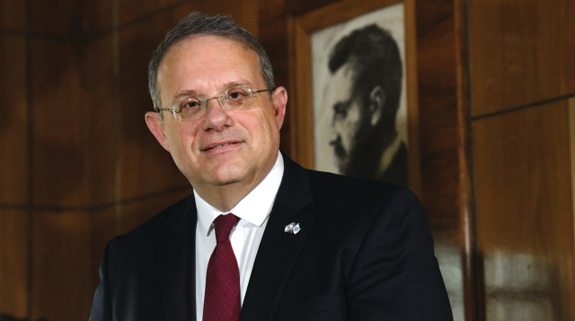 יעקב חגואל (צילום: ראובן קסטרו)