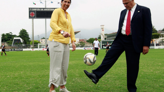 רוברטו דינמיט כדורגלן עבר ברזילאי (צילום: GettyImages)