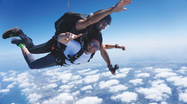 הרופאה הצונחת  (צילום: ללא קרדיט)