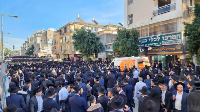 הלווית הרב בעדני (צילום: דוברות איחוד הצלה)