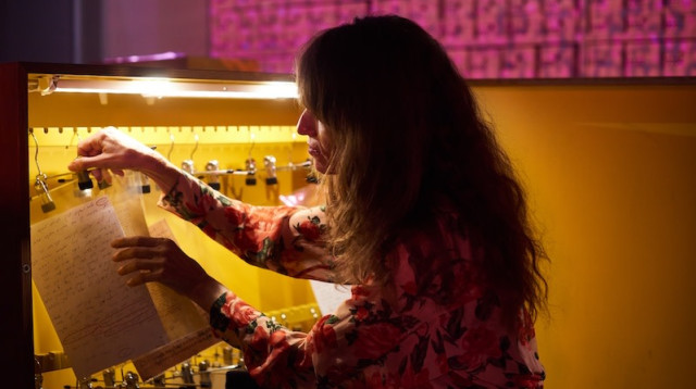 הארכיבאית  (צילום: דור קדמי)