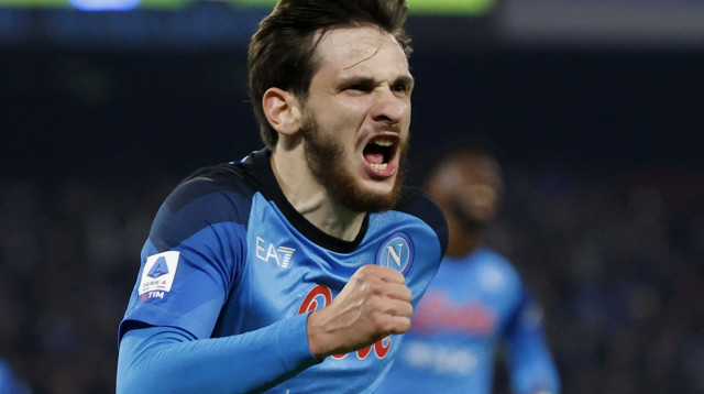 יעבור מהתכלת של נאפולי לתכלת של סיטי? חביצ'ה קברצחליה (צילום: רויטרס)