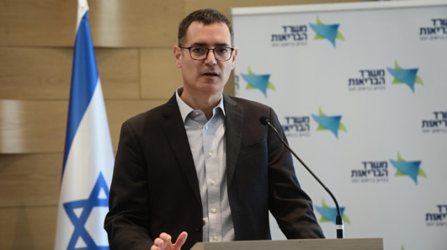 משה בר סימן טוב במשרד הבריאות (צילום: תומר נויברג פלאש 90)