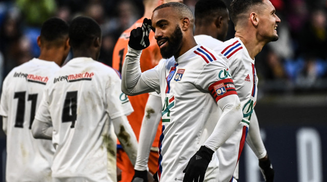 מהגביע תבוא הישועה של ליון? אלכסנדר לקאזט (צילום: GettyImages, OLIVIER CHASSIGNOLE/AFP)