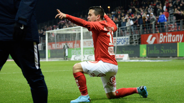 כריסטיאן באטוקיו שחקן ברסט (צילום: אתר רשמי, אתר רשמי ברסט)