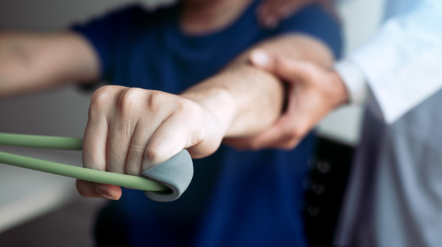 לא תאמינו איך הוא נראה - בן 45 מקפיד על משטר תזונה וכושר לא נורמלי (צילום: אינג'אימג')