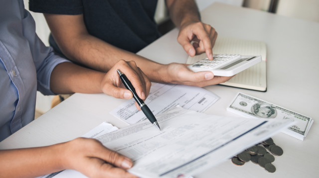 כסף, חשבונות, כיס, חשבון בנק, מצב כלכלי, פיננסים (צילום: אינגאימג')