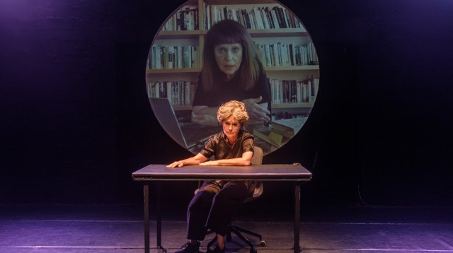 מתוך "את מדברת, אני מדברת" (צילום: דוד קפלן)