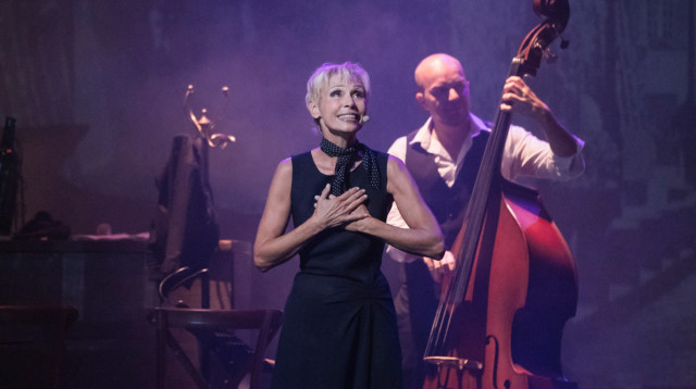 המופע "פיאף" (צילום: Directo productions)