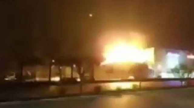 פיצוץ במחסן נשק באיראן (צילום: רשתות ערביות)