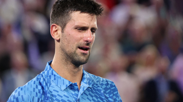 בכה על המגרש. נולה (צילום: רויטרס)