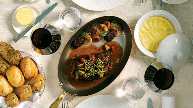 “ל’אפוק” (צילום: אנטולי מיכאלו)