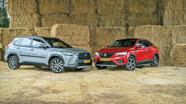 מימין לשמאל רנו ארקנה וטויוטה קורולה קרוס צילום  (צילום: קינן כהן)