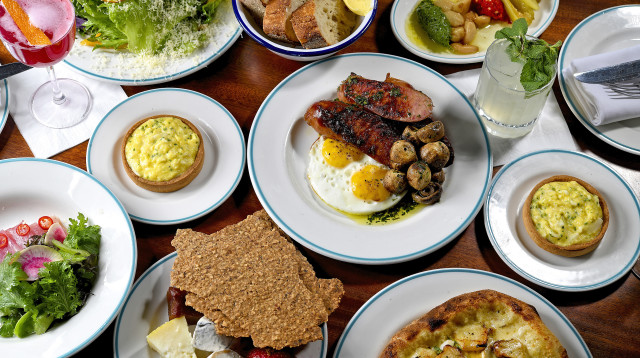 הבראנץ של מונה הירושלמית (צילום: רן בירן)